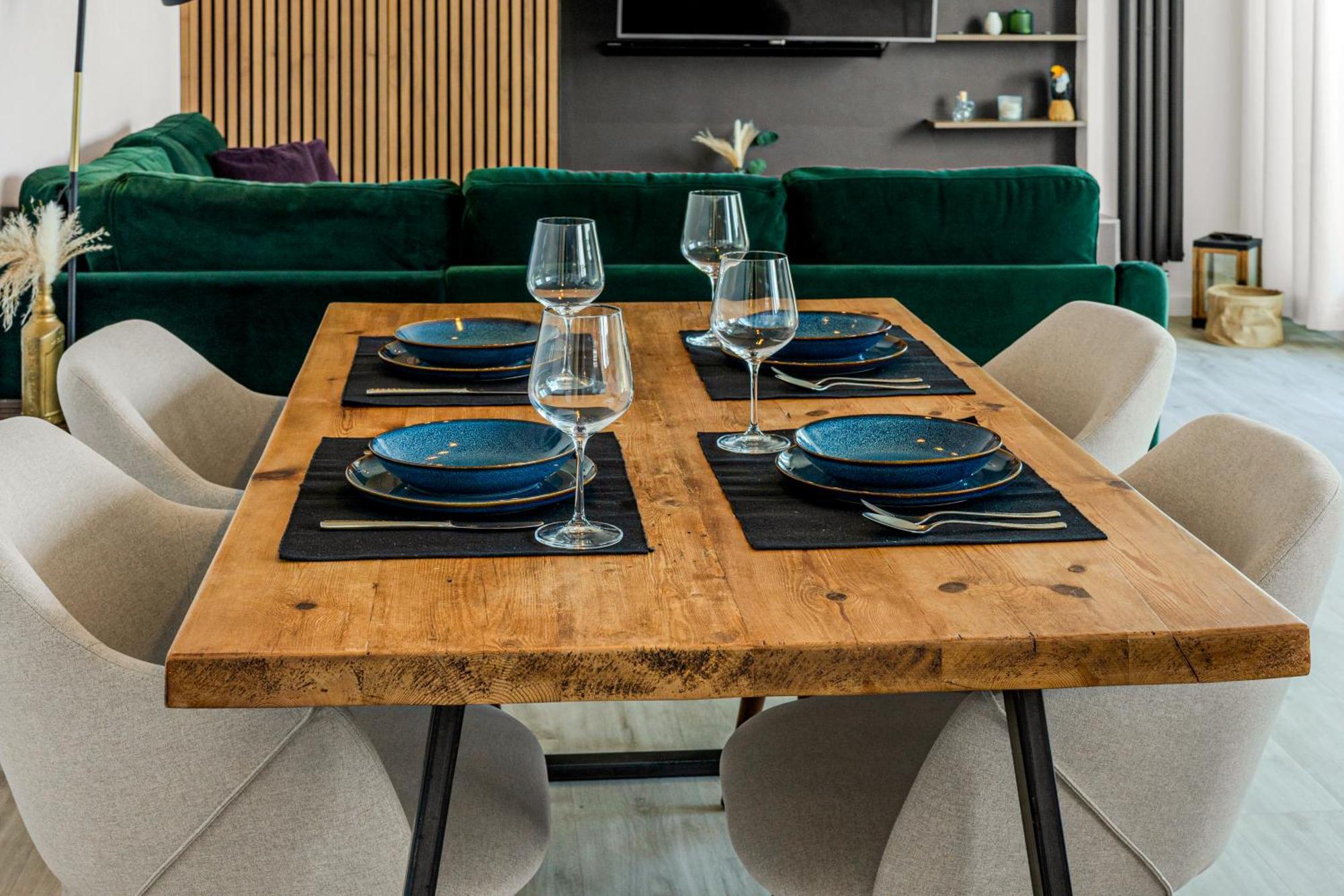 Magnificent New Cross 2br Penthouse With Balcony And Views